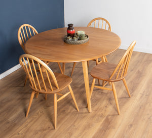 Retro Blonde Ercol Round Windsor Dining Table & Four Model 370 Windsor Kitchen Dining Chairs