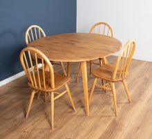 Load image into Gallery viewer, Retro Blonde Ercol Round Windsor Dining Table &amp; Four Model 370 Windsor Kitchen Dining Chairs