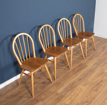 Load image into Gallery viewer, Retro Blonde Ercol Round Windsor Dining Table &amp; Four Model 370 Windsor Kitchen Dining Chairs