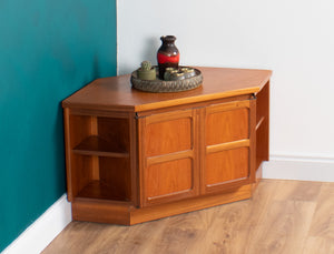 Retro Teak 1960s Nathan Squares Corner TV Cabinet Side Table Lamp Table