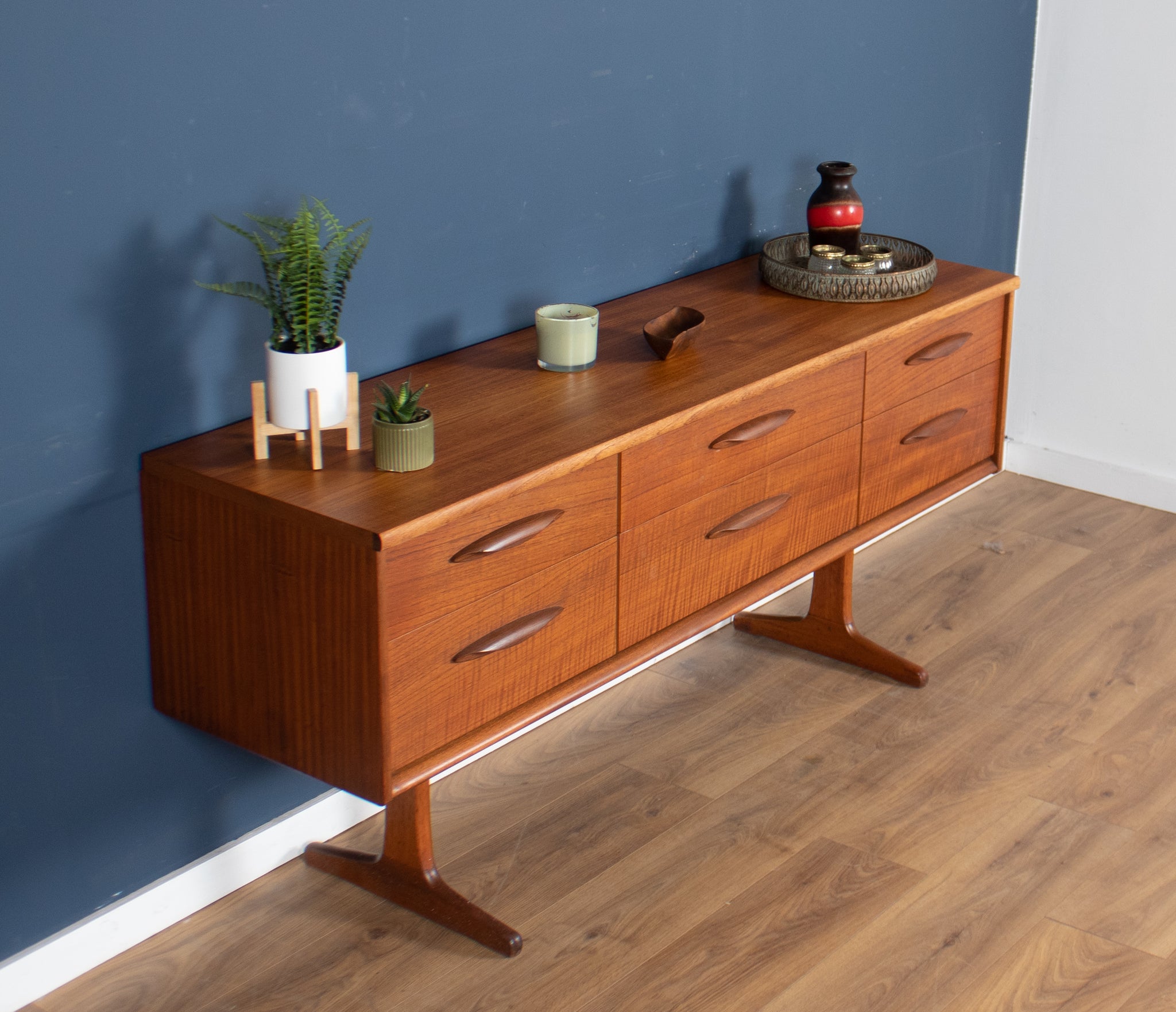 Vintage Teak Mid Century Chest of Drawers by Austinsuite