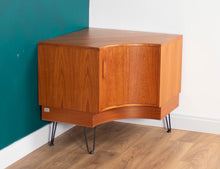 Load image into Gallery viewer, Retro Teak 1960s G Plan Fresco Corner Unit Bar Drinks Cabinet On Hairpin Legs