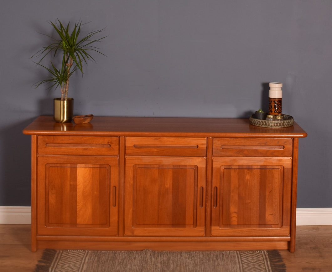 Retro Solid Teak Style Danish Long Sideboard By Skovby