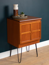 Load image into Gallery viewer, Retro Teak 1960s Nathan Squares Lamp Table Side Table Hairpin Legs