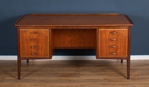 Retro Teak Desk by Svend Aage Madsen for HP Hansen, Made In Denmark, 1960s