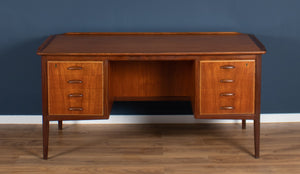 Retro Teak Desk by Svend Aage Madsen for HP Hansen, Made In Denmark, 1960s