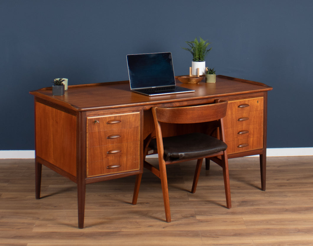 Retro Teak Desk by Svend Aage Madsen for HP Hansen, Made In Denmark, 1960s